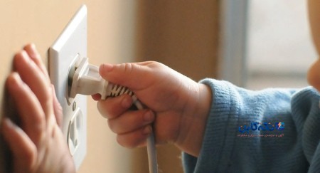 مراقبت از کودکان در برابر برق گرفتگی