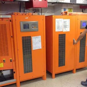 یو پی اس در توان های۱ الی۴۰کاوا تک‌فاز و سه فازups