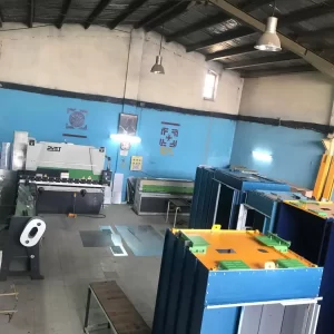 کابین ساز ماهر آسانسور