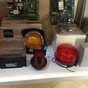 فلاشر چراغ چشمک زن - جعبه تقسیم - حتی در تعطیلات