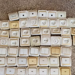 کلید و پریز کارکرده