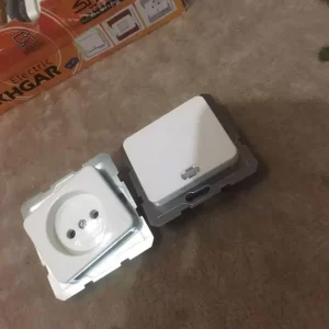 کلید و پریز