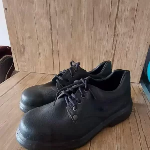کفش کار ایمنی