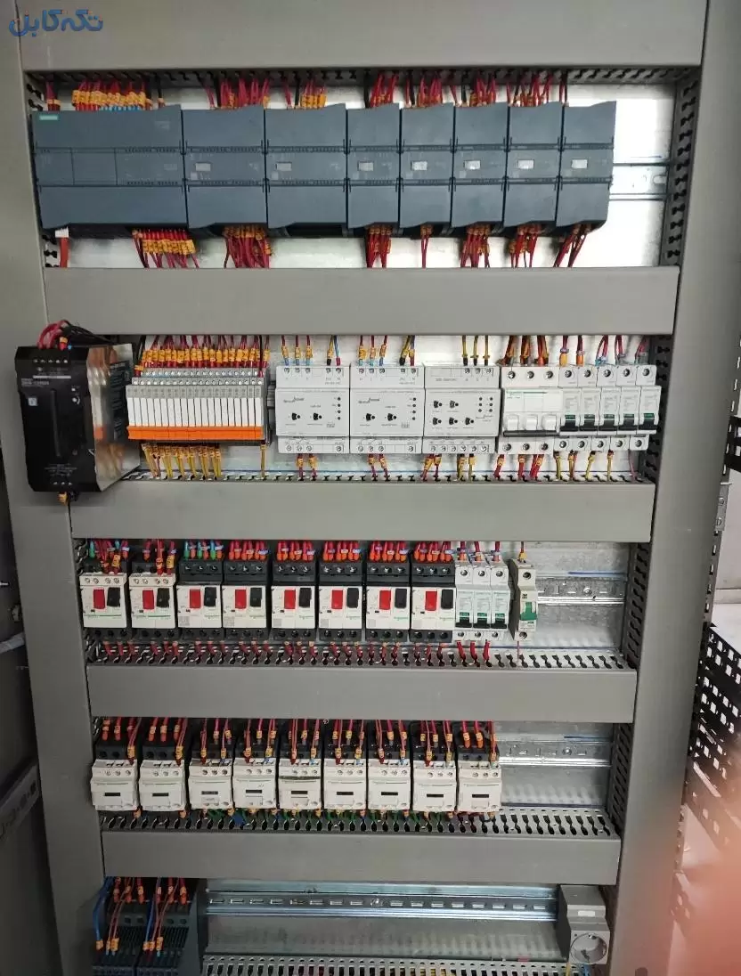 برق کار برقکار صنعتی PLC اینورتر شناور تابلو برق