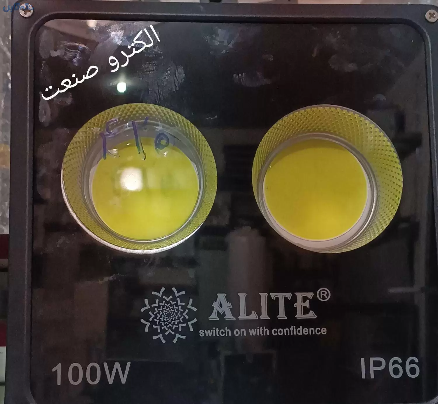 پروژکتور الیت 100 وات LED