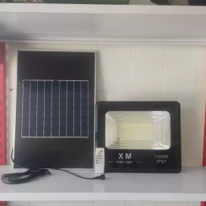 پروژکتور خورشیدی