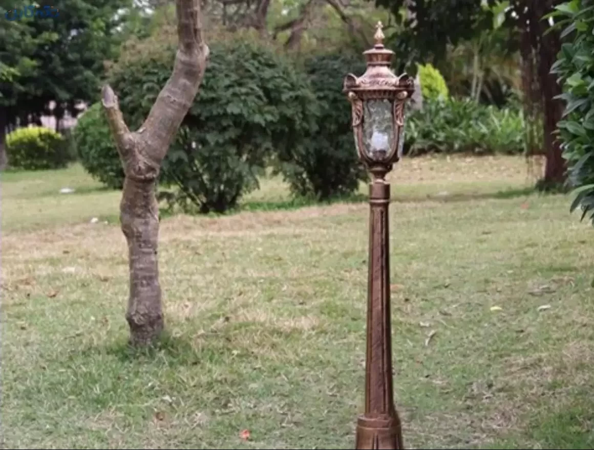 چراغ چمنی حیاطی مدل آبتین با برند تیانا
