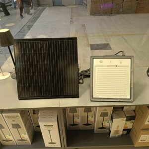 ✨ پرژکتور خورشیدی حرفه ای | نورپردازی مقرون به صرفه و بدون هزینه برق! ✨